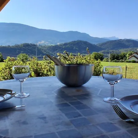 Independant Chez Aurele Bed & Breakfast